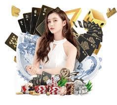 twcmm APP ဖြင့် Football Betting နှင့် Esports ကစားနေသောမြင်ကွင်း